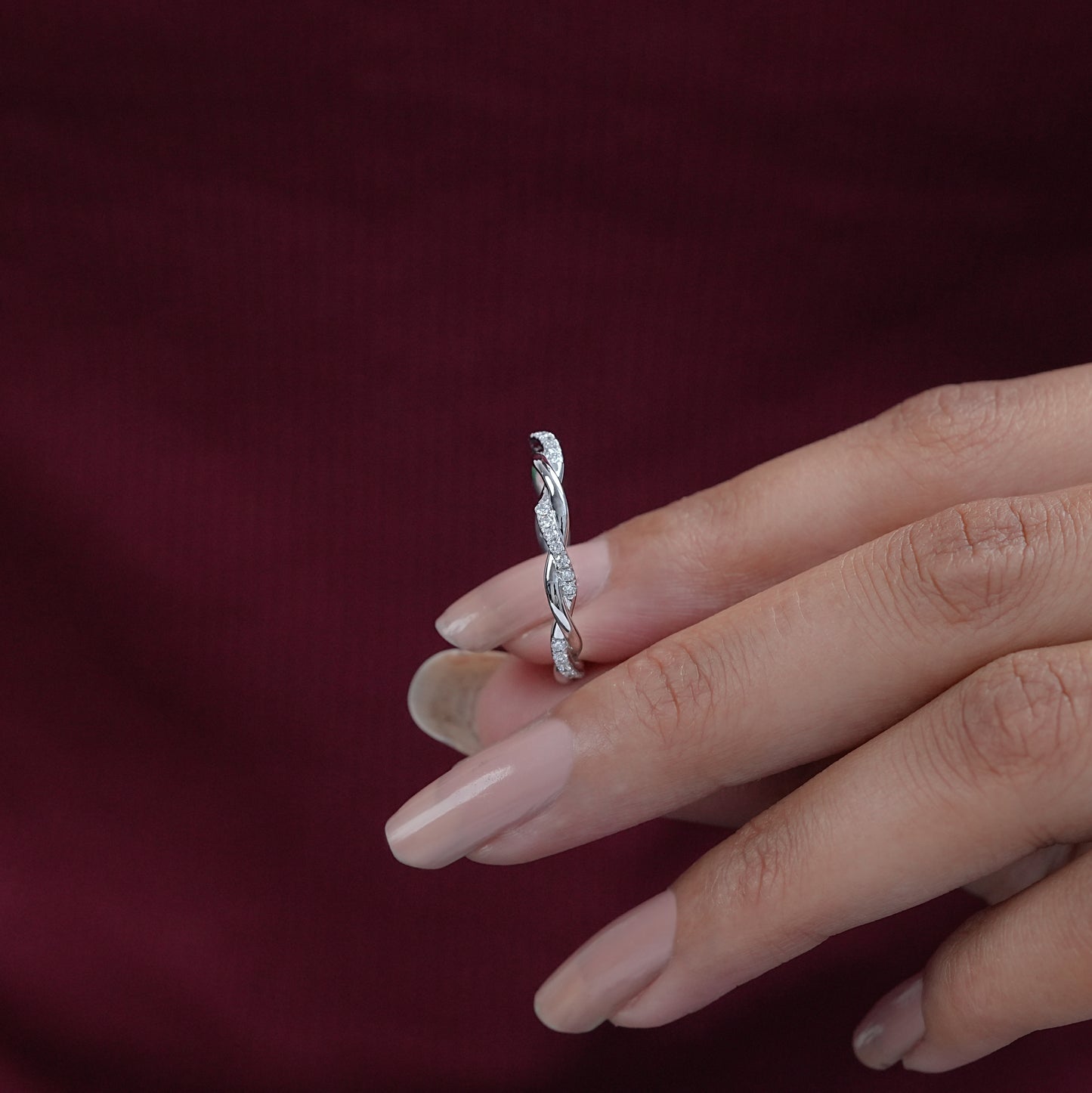 Round Cut Lab Diamond Petite Twisted Band