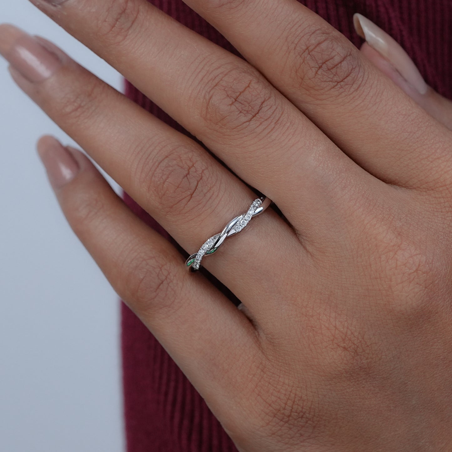 Round Cut Lab Diamond Petite Twisted Band