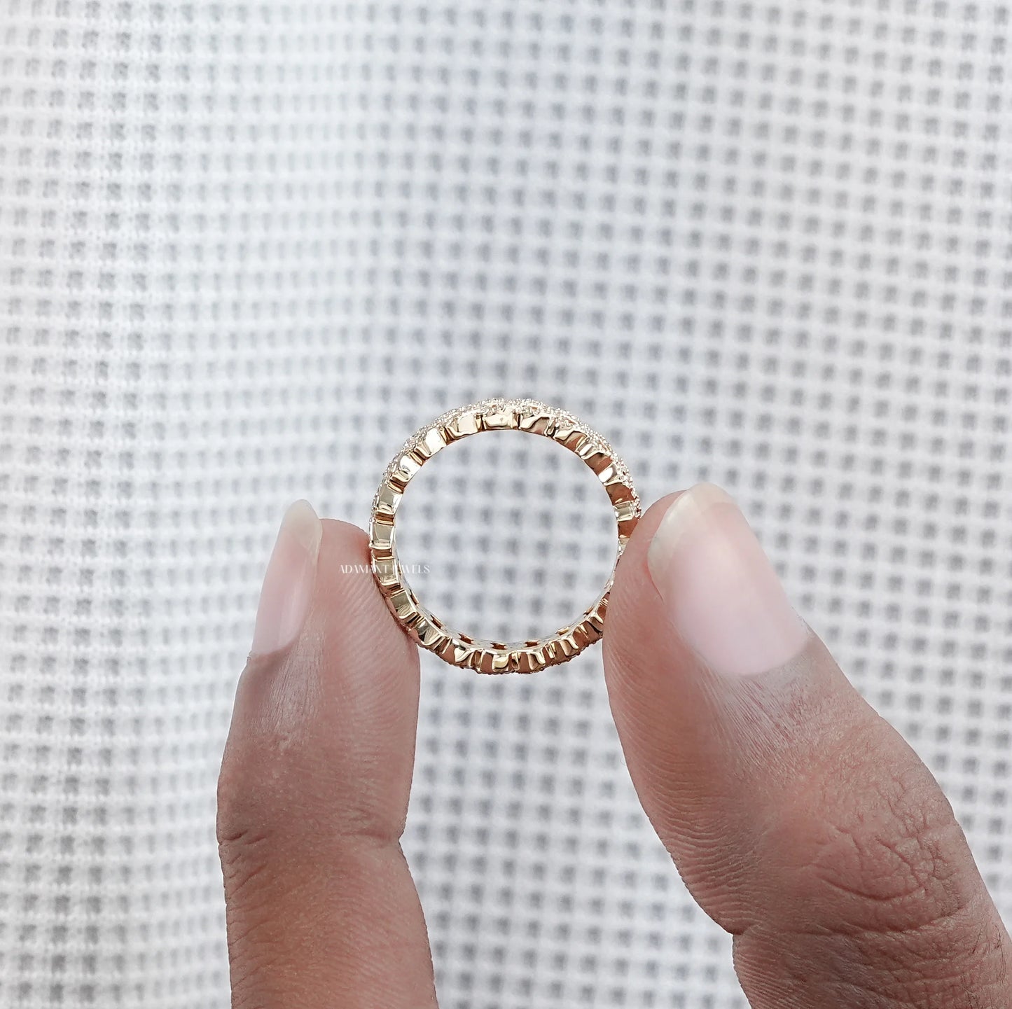 Round Diamond Pave Set Cuban Link Chain Men's Band