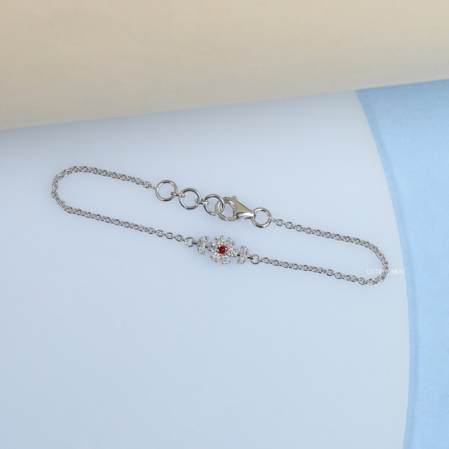 Lab Grown Diamond Tiny Flower Bracelet