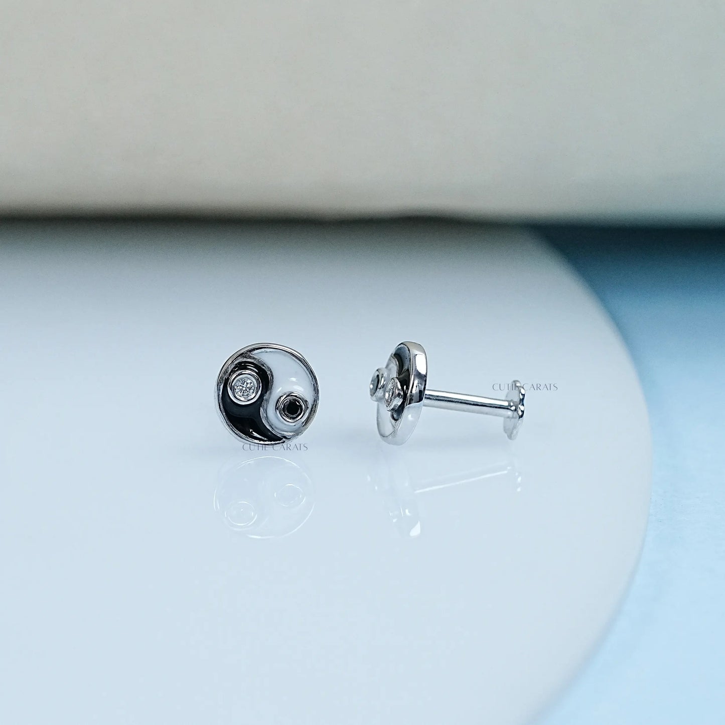 Yin Yang Round Diamond Enamel Stud