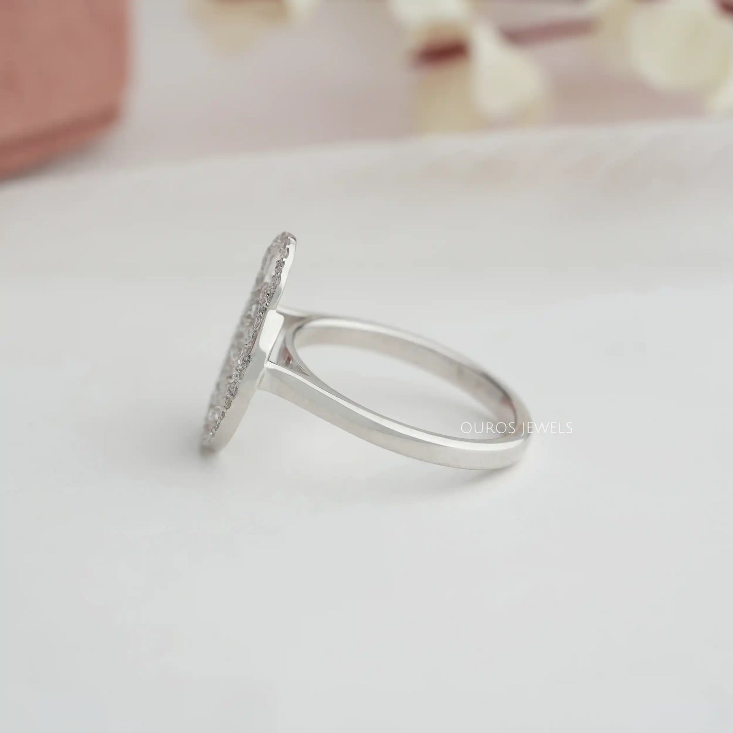 Cluster Round Diamond Dainty Ring