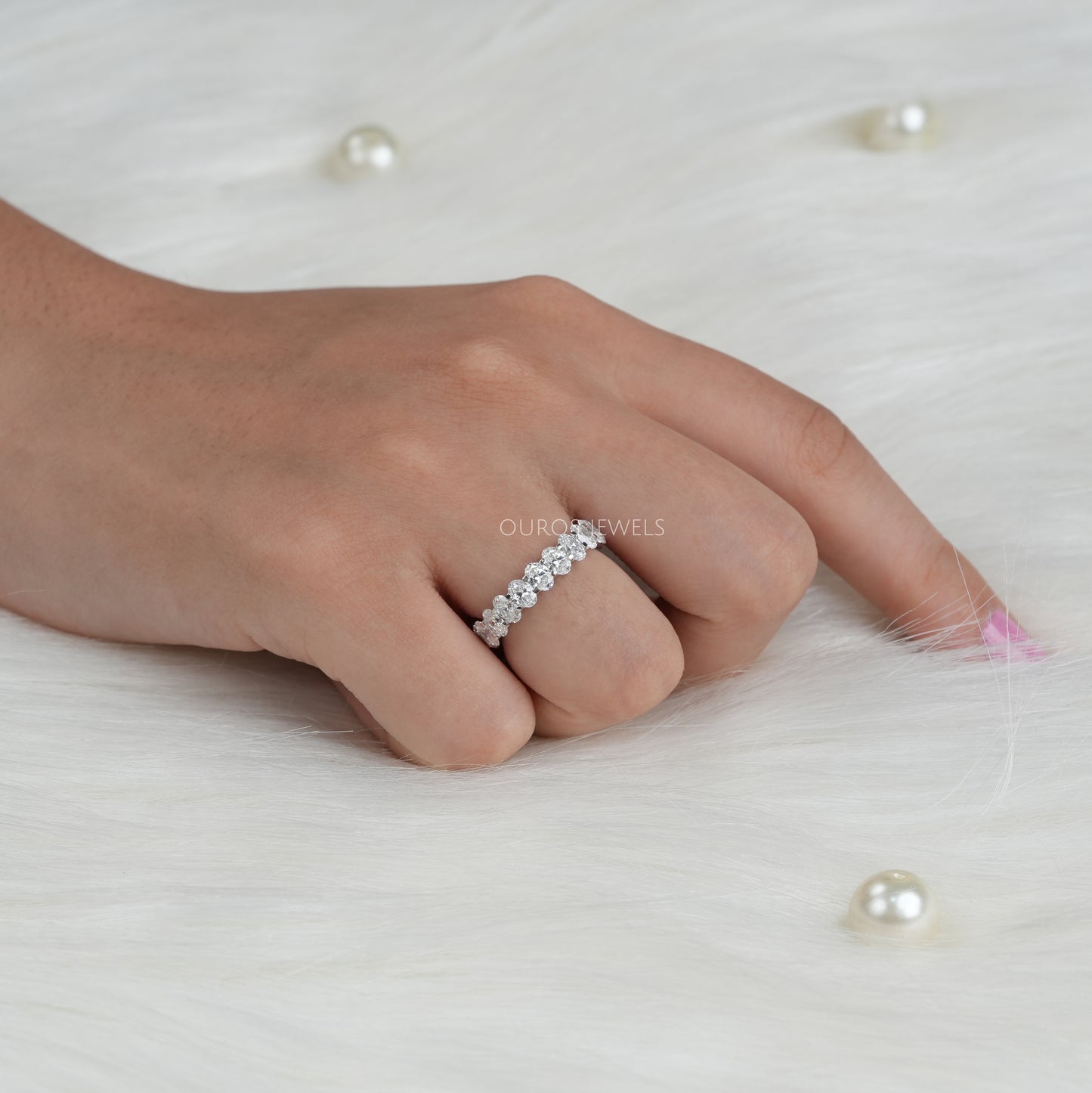 Lab Diamond Oval Cut Lab Diamond Band