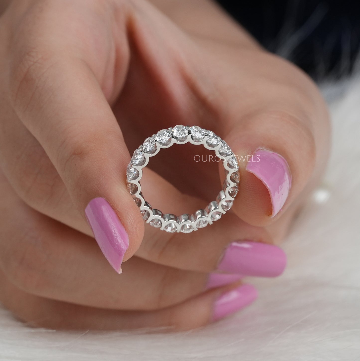 Lab Diamond Oval Cut Lab Diamond Band