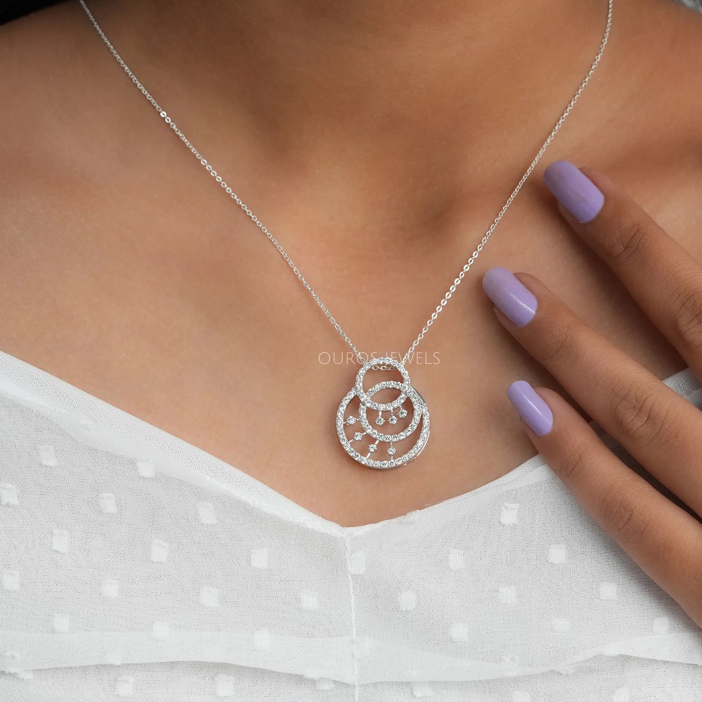 Circle Round Cut Diamond Pendant