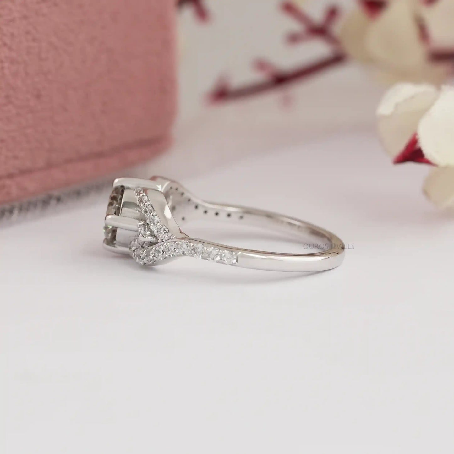 Olive Round Cut Cluster Diamond Dainty Ring