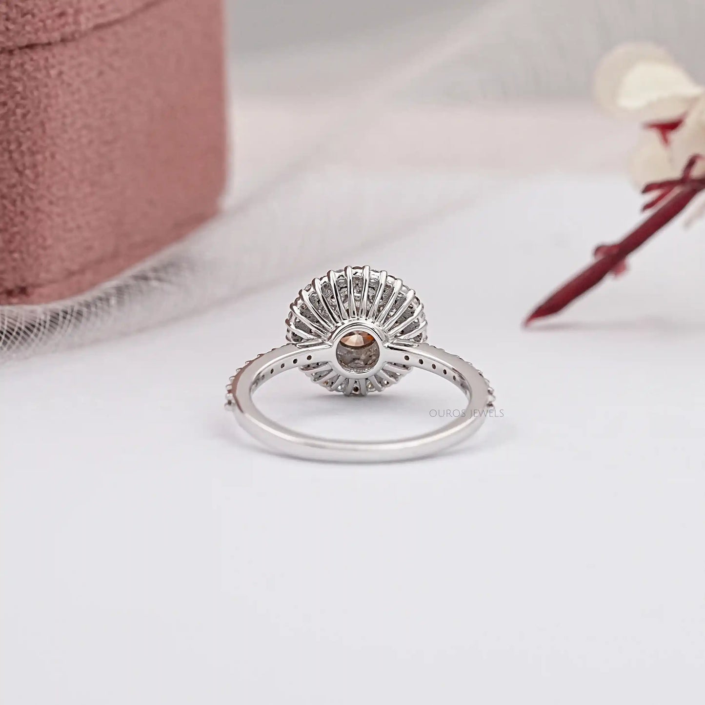 Chocolate Round Cut Cluster Diamond Ring