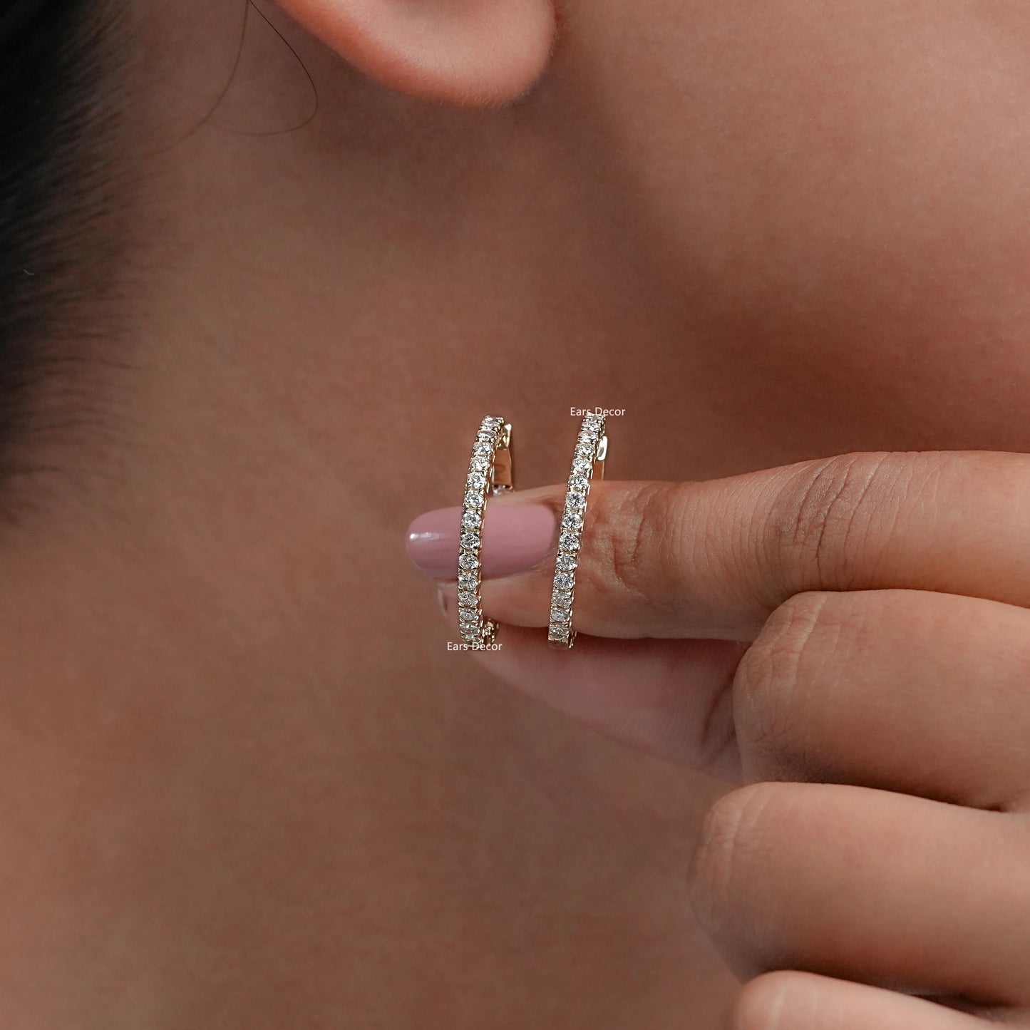 Yellow Gold Round Cut Hoops Earrings