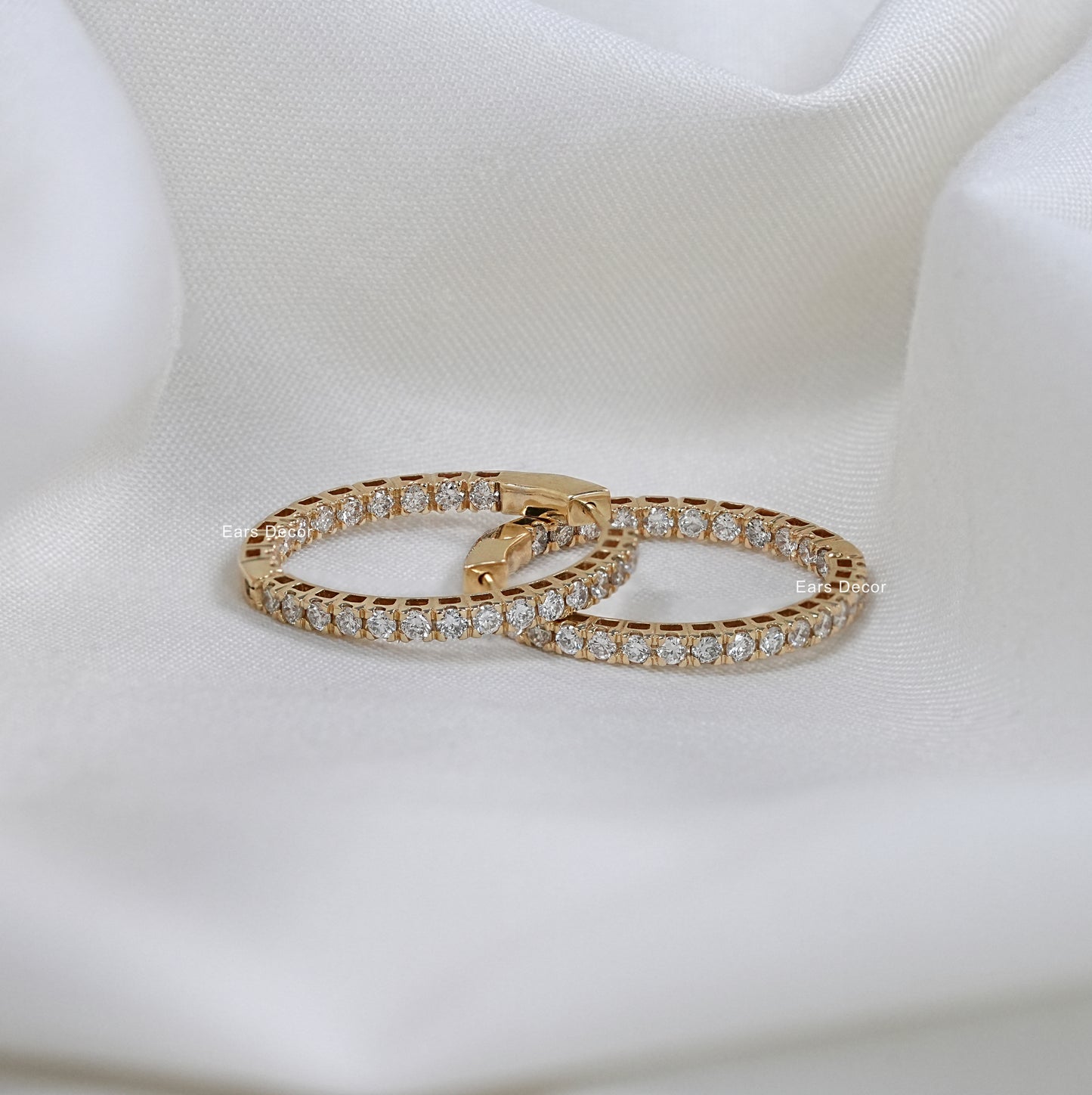 Yellow Gold Round Cut Hoops Earrings