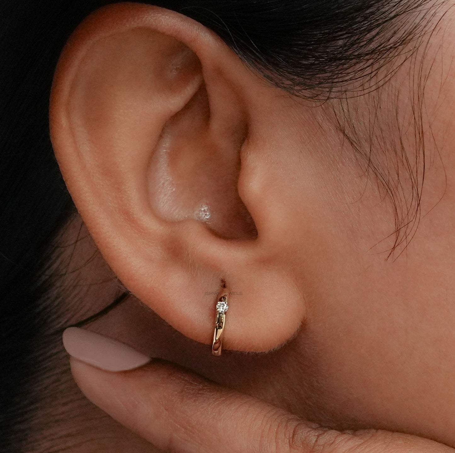 Single Round Diamond Hoop Earring