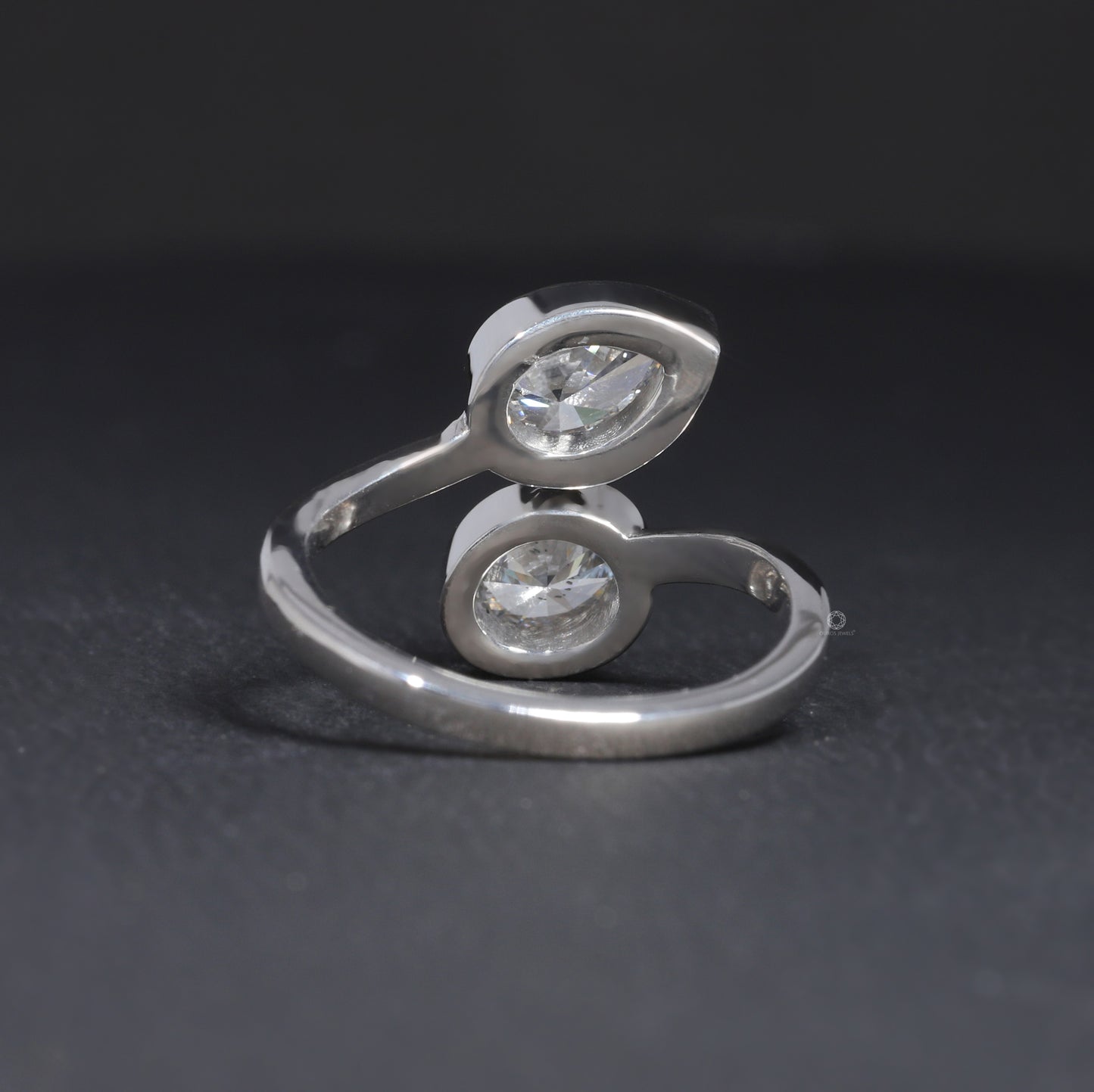 Pear & Oval Toi Et Moi Ring