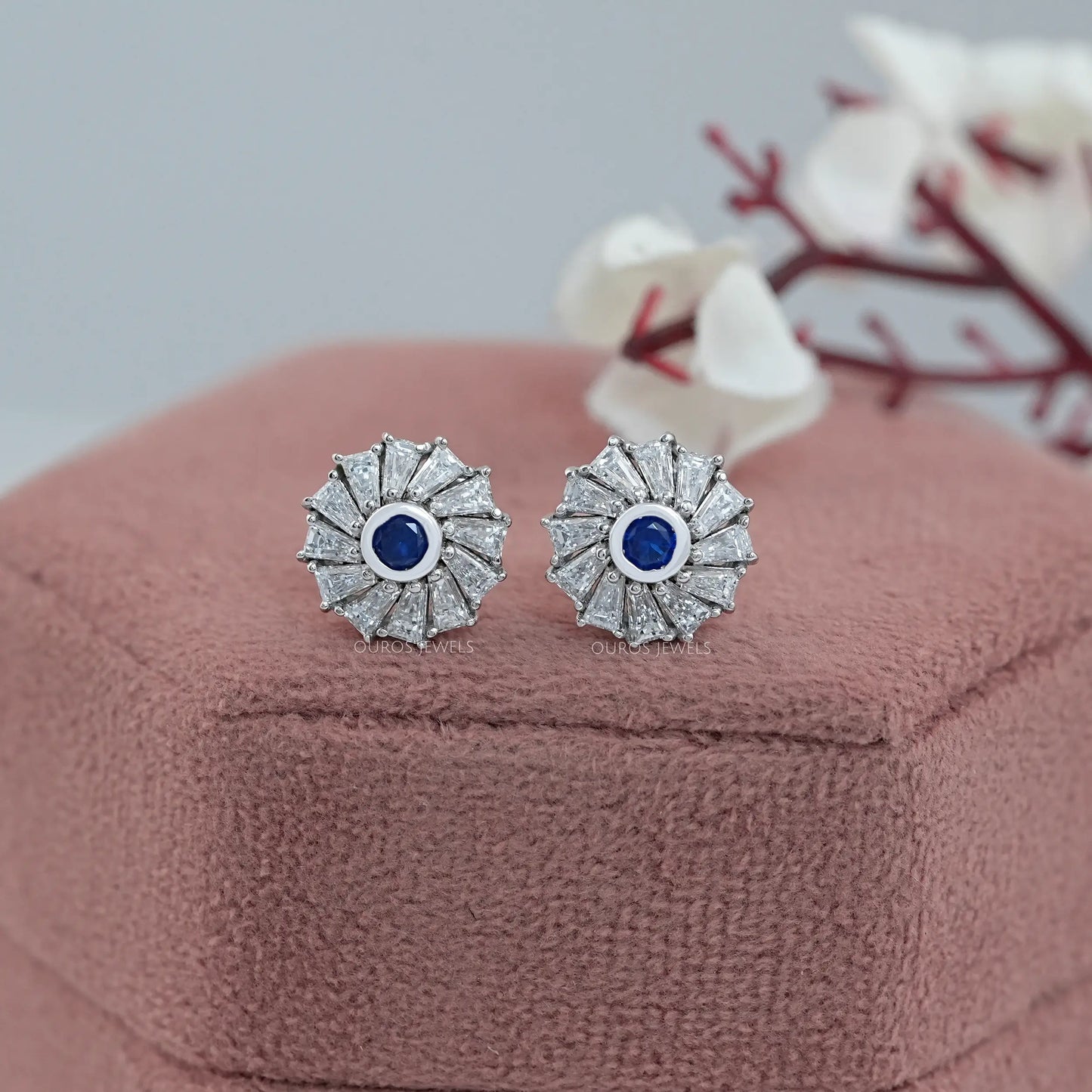 Round Diamond Gemstone Stud