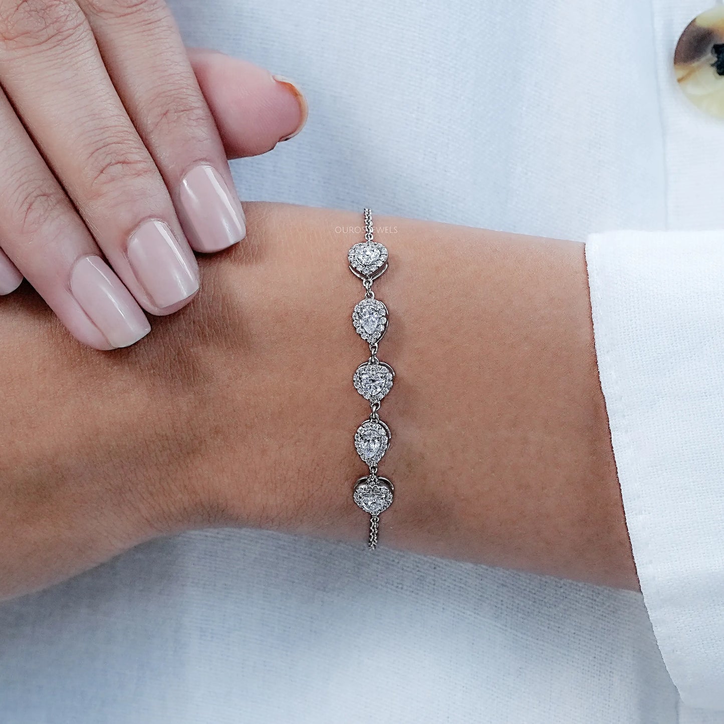 Round lab Grown Diamond Heart Bracelet