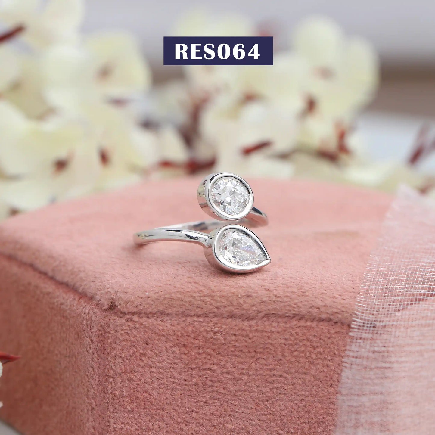 Pear & Oval Toi Et Moi Ring