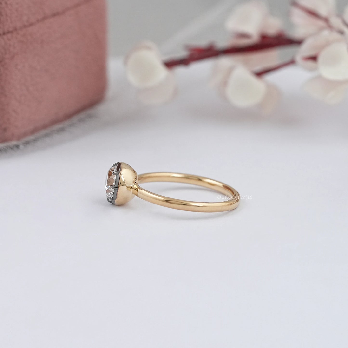 Solitaire Old European Round Cut Ring