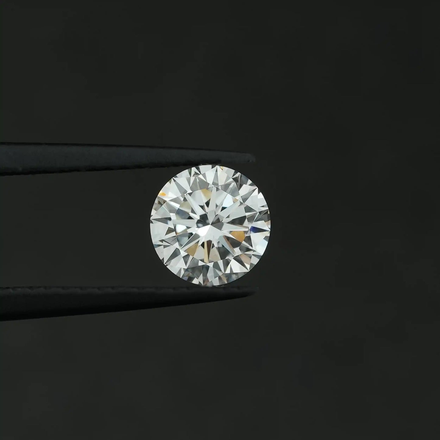 1.00 Carat  Round Cut Lab Grown Diamond  Loose