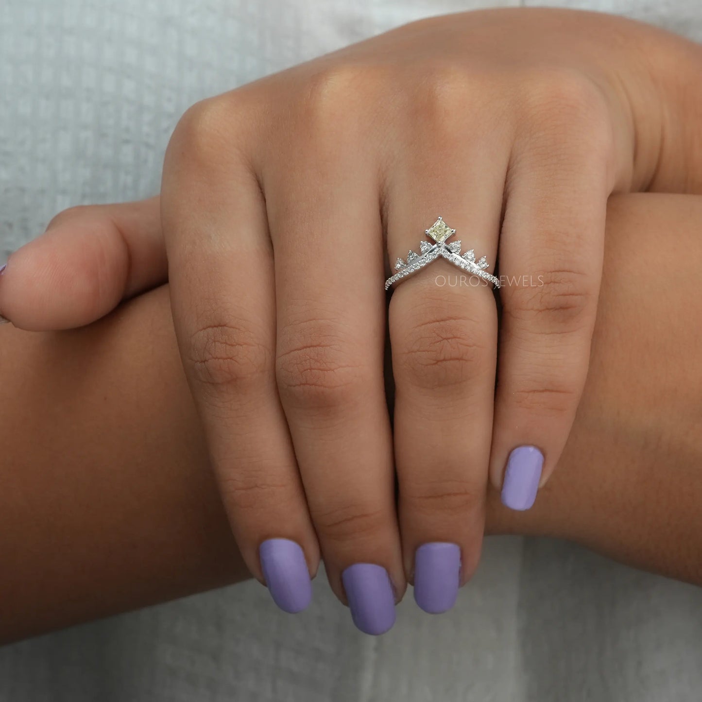 Crown Style Yellow Princess Curved Ring