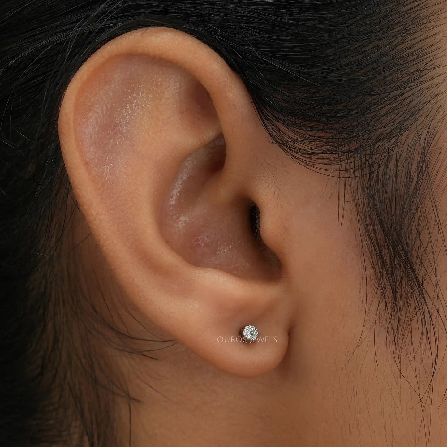 Round Diamond Cluster Stud Earring