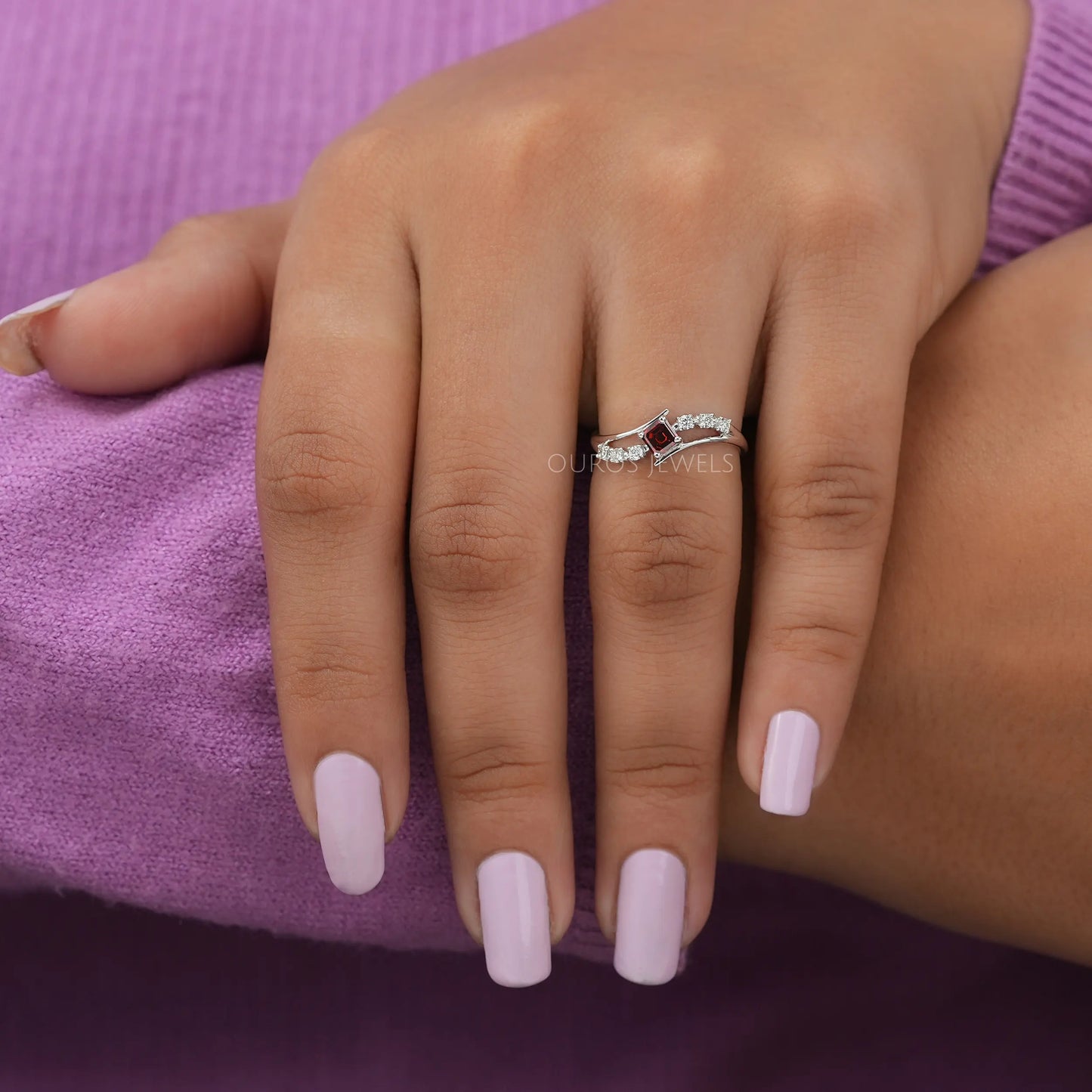 Red Asccher Cut Bypass Set Dainty Ring