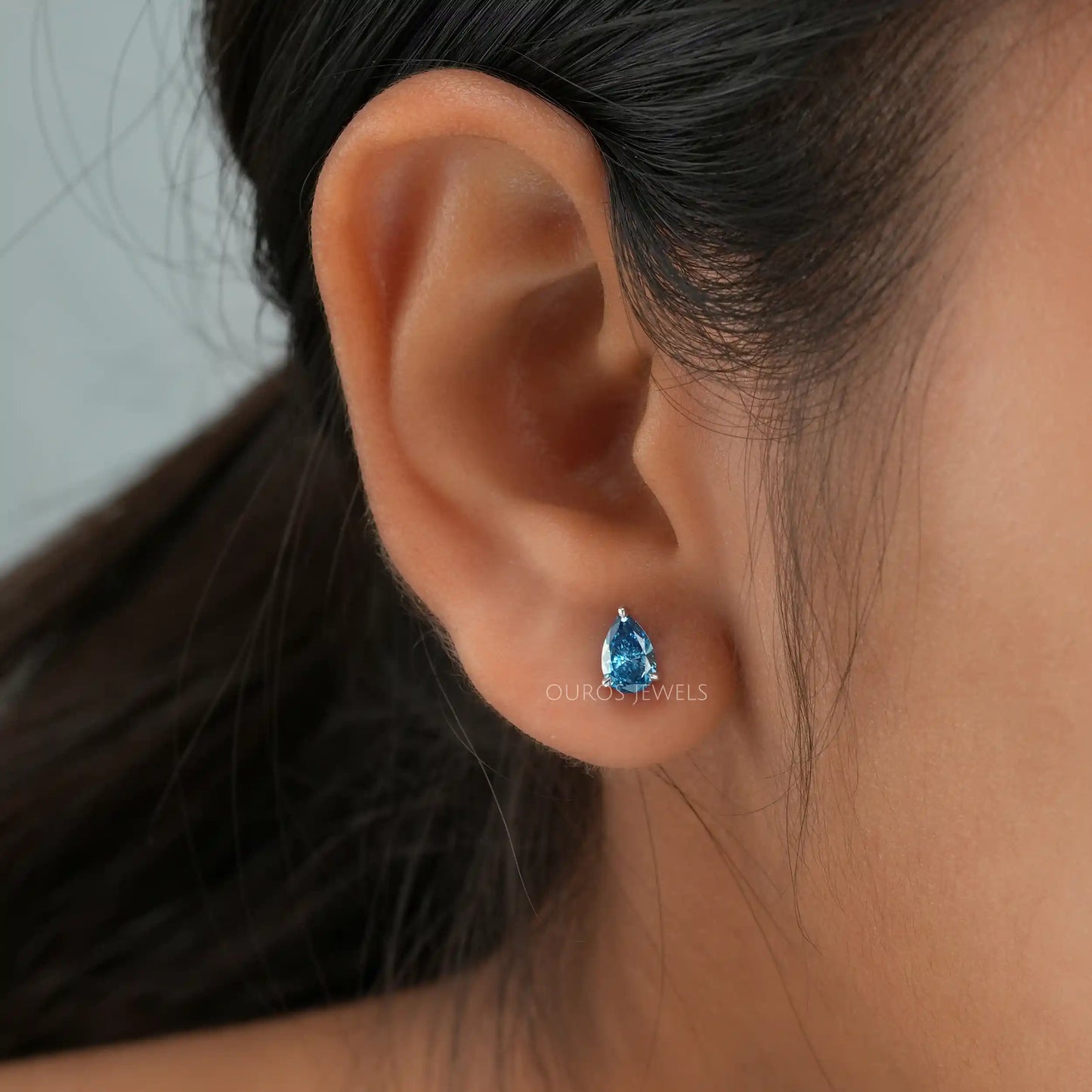 Blue Pear Diamond Earring