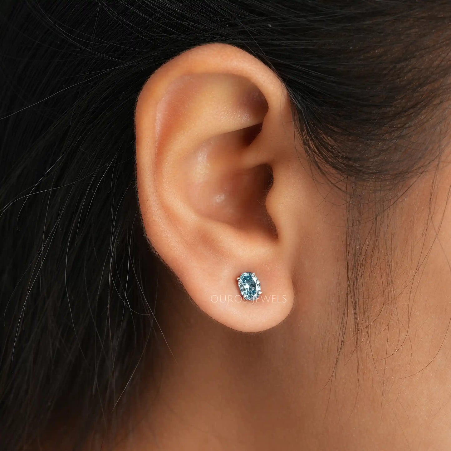 Blue Oval Cut Diamond Stud