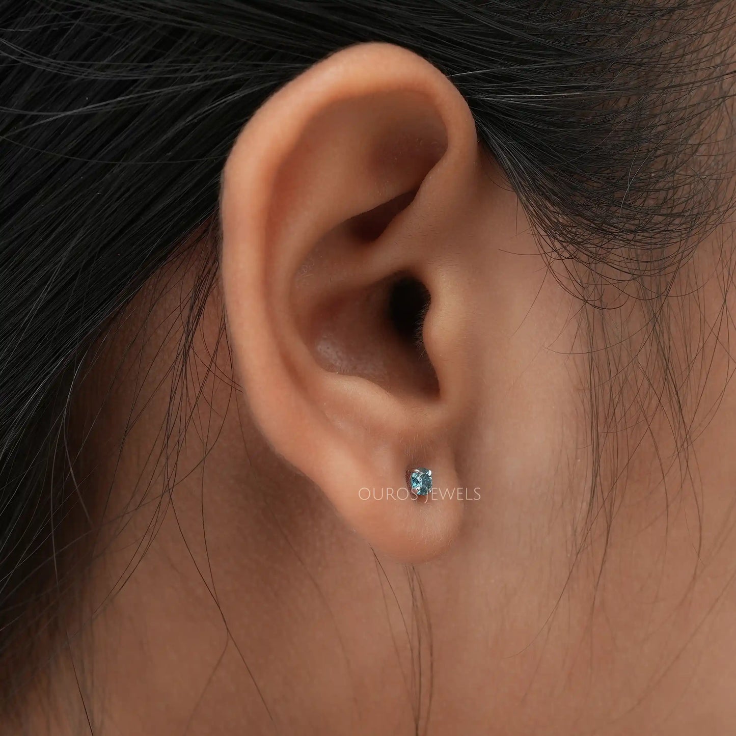Blue Round Diamond Stud Earrings