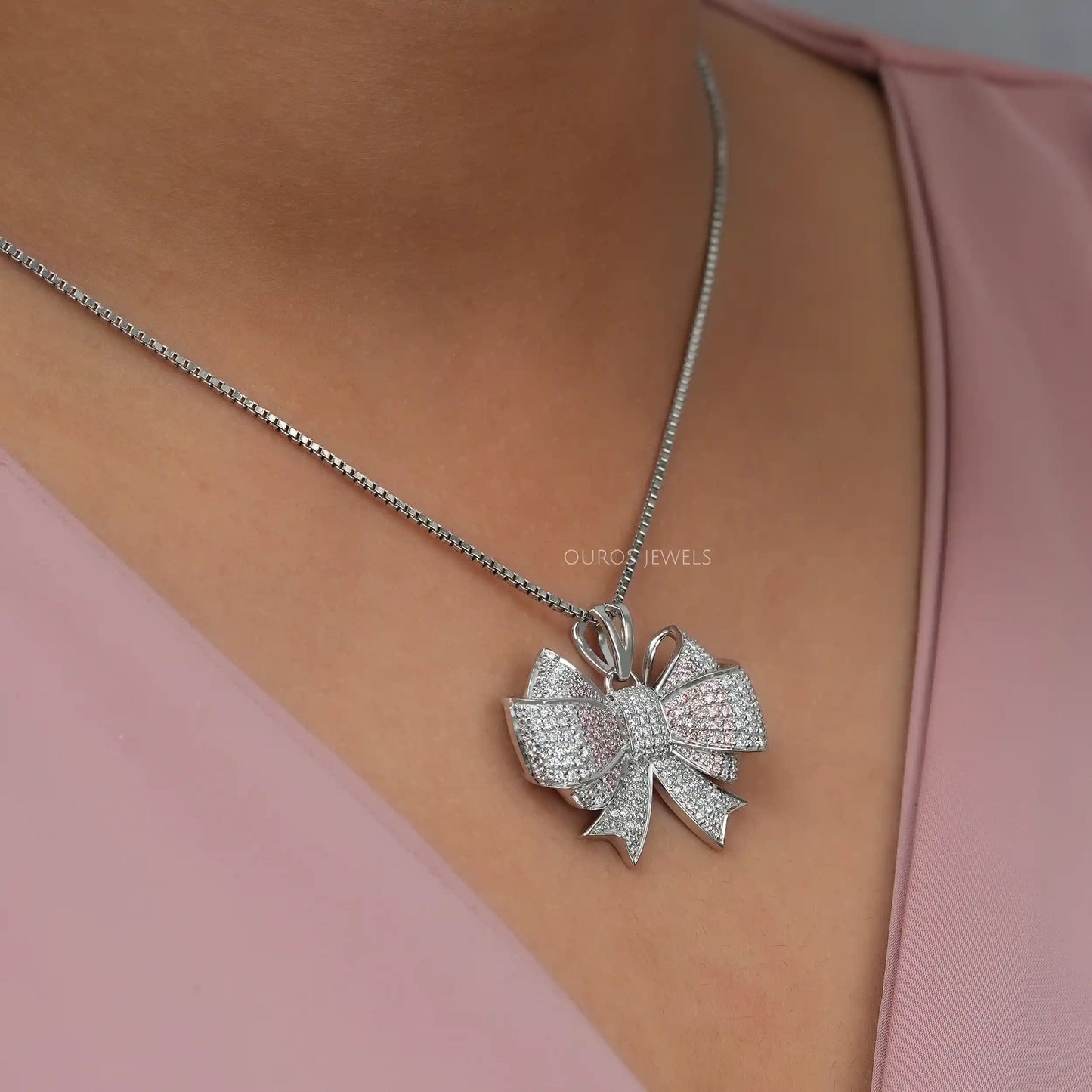 Round Cut Bow Tie Shape Necklace