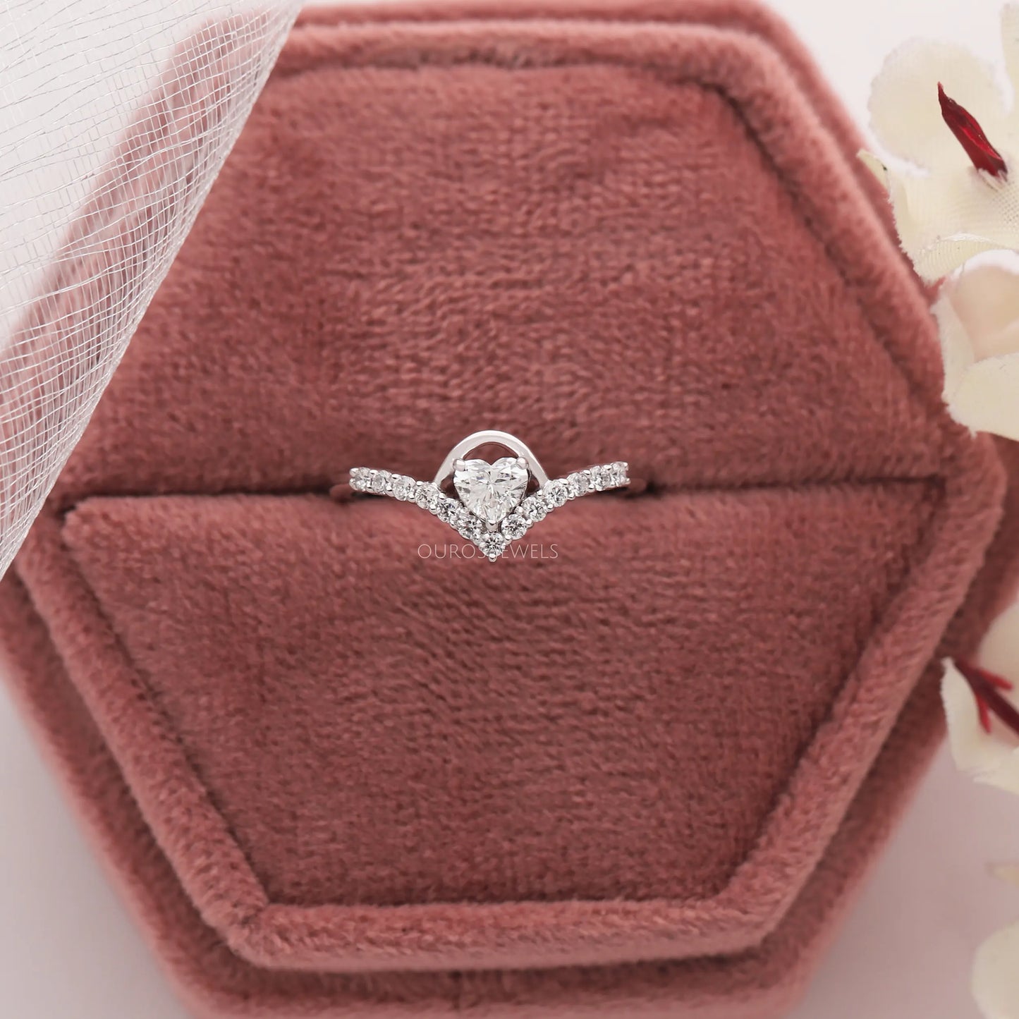 Heart Lab Diamond Curved Ring