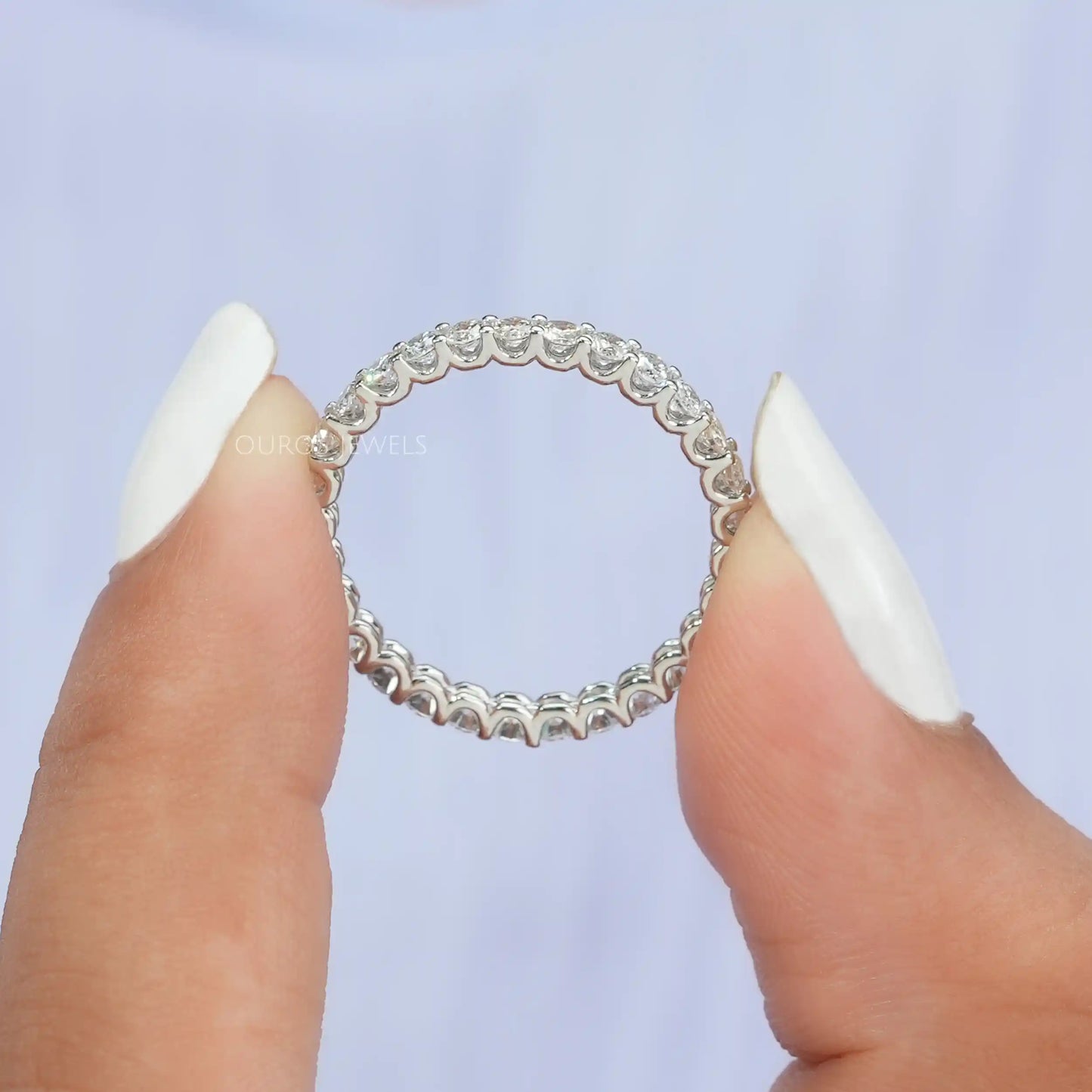 Round Diamond Stacking Band