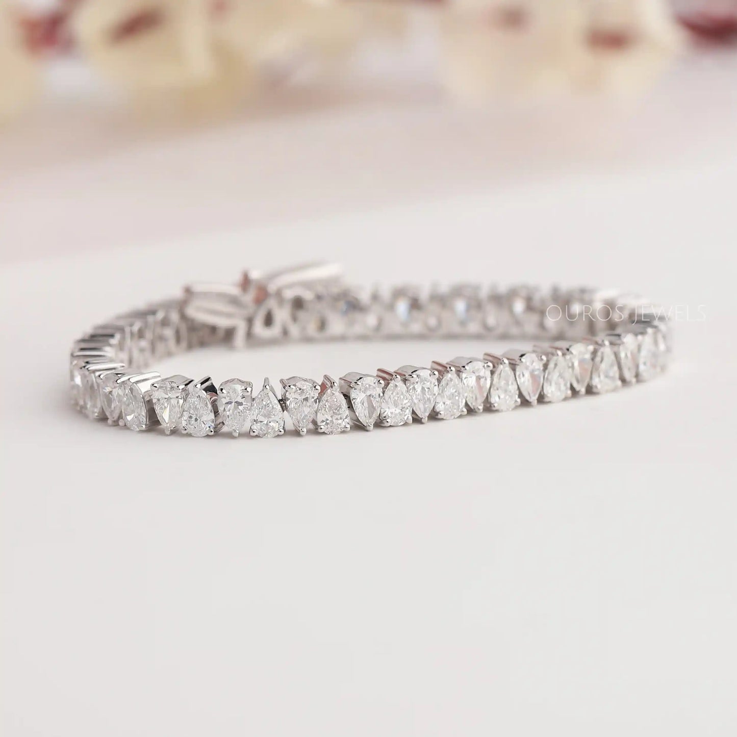 Alternative Set Pear Diamond Tennis Bracelet