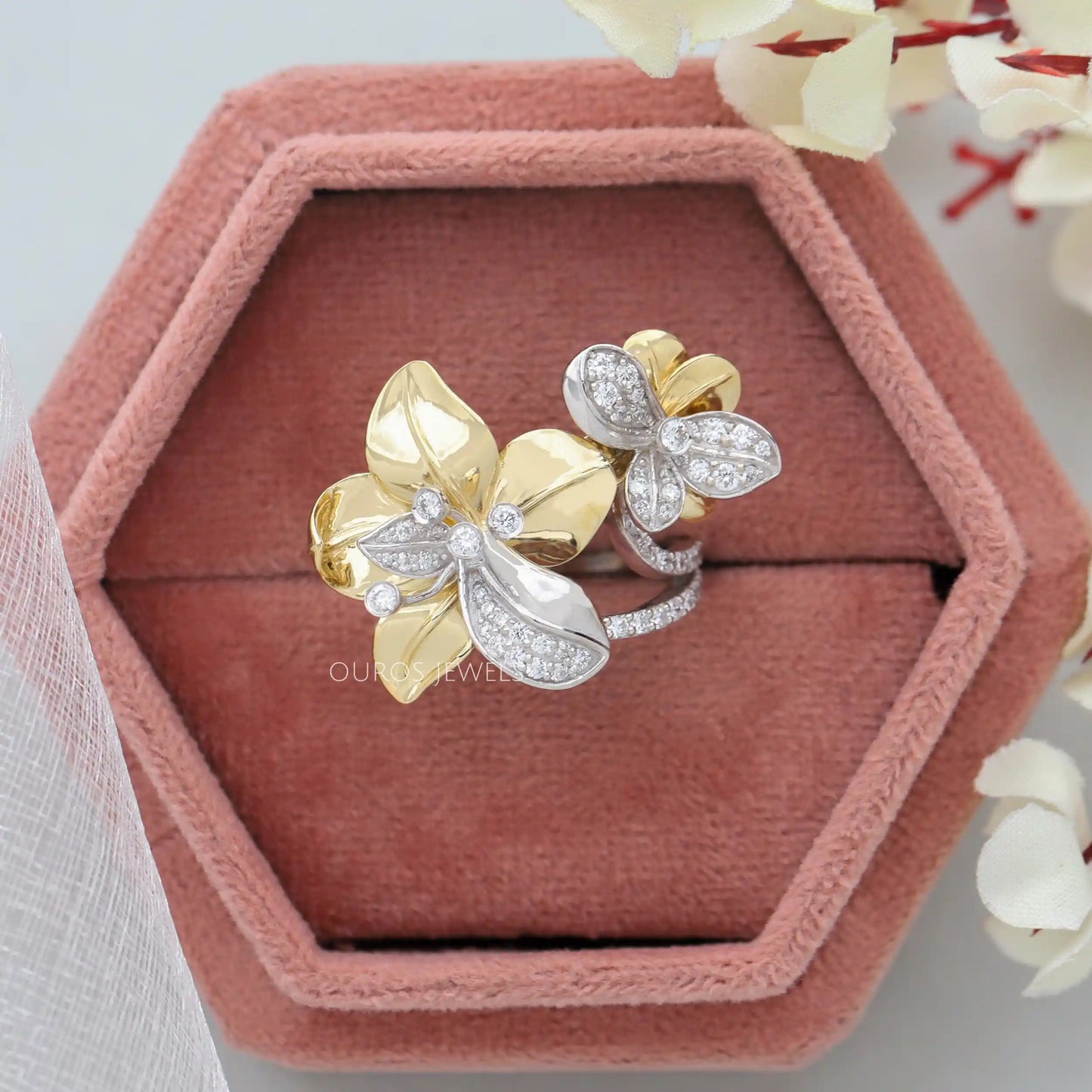 Round Pave Diamond Floral Ring