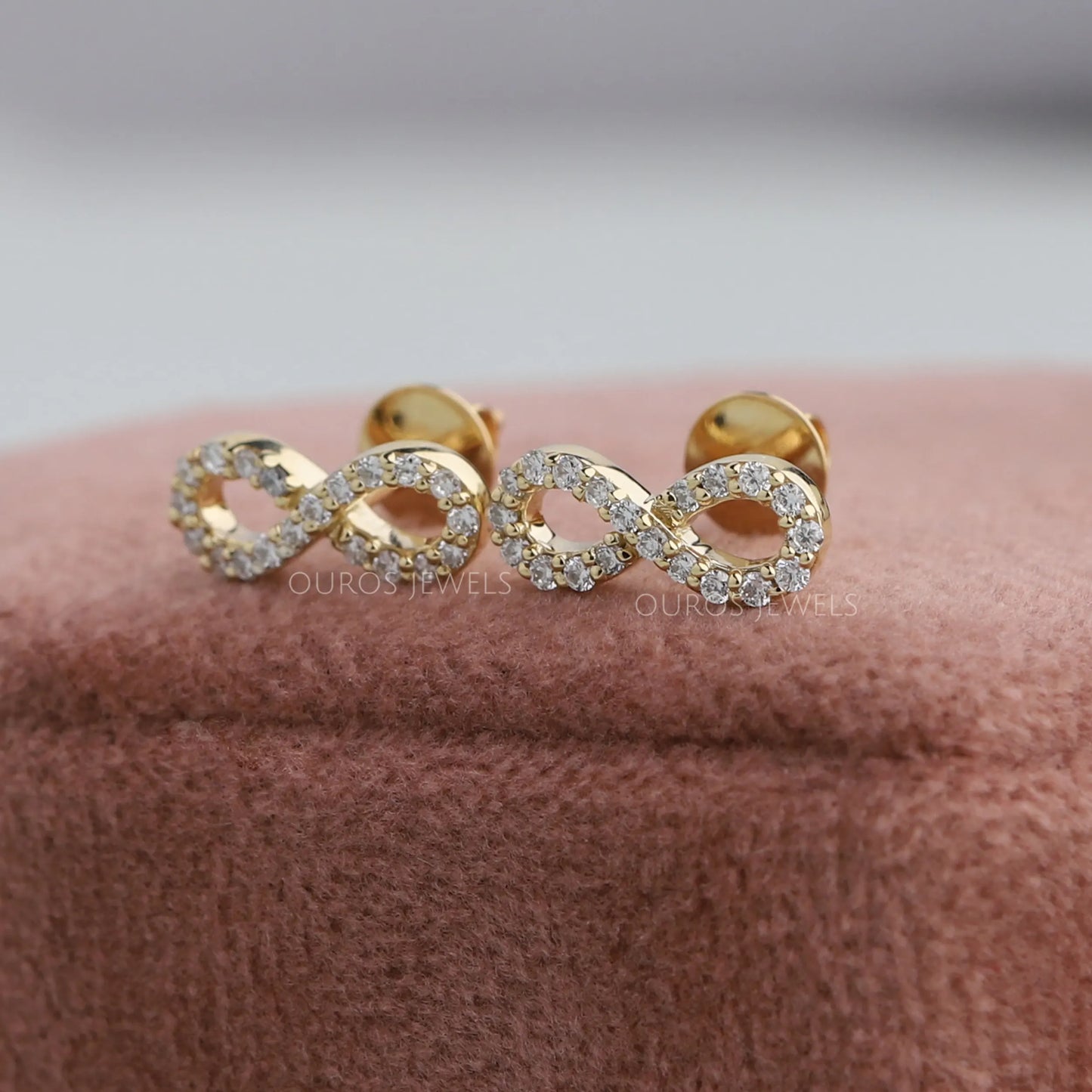Round Diamond Infinity Design Earrings