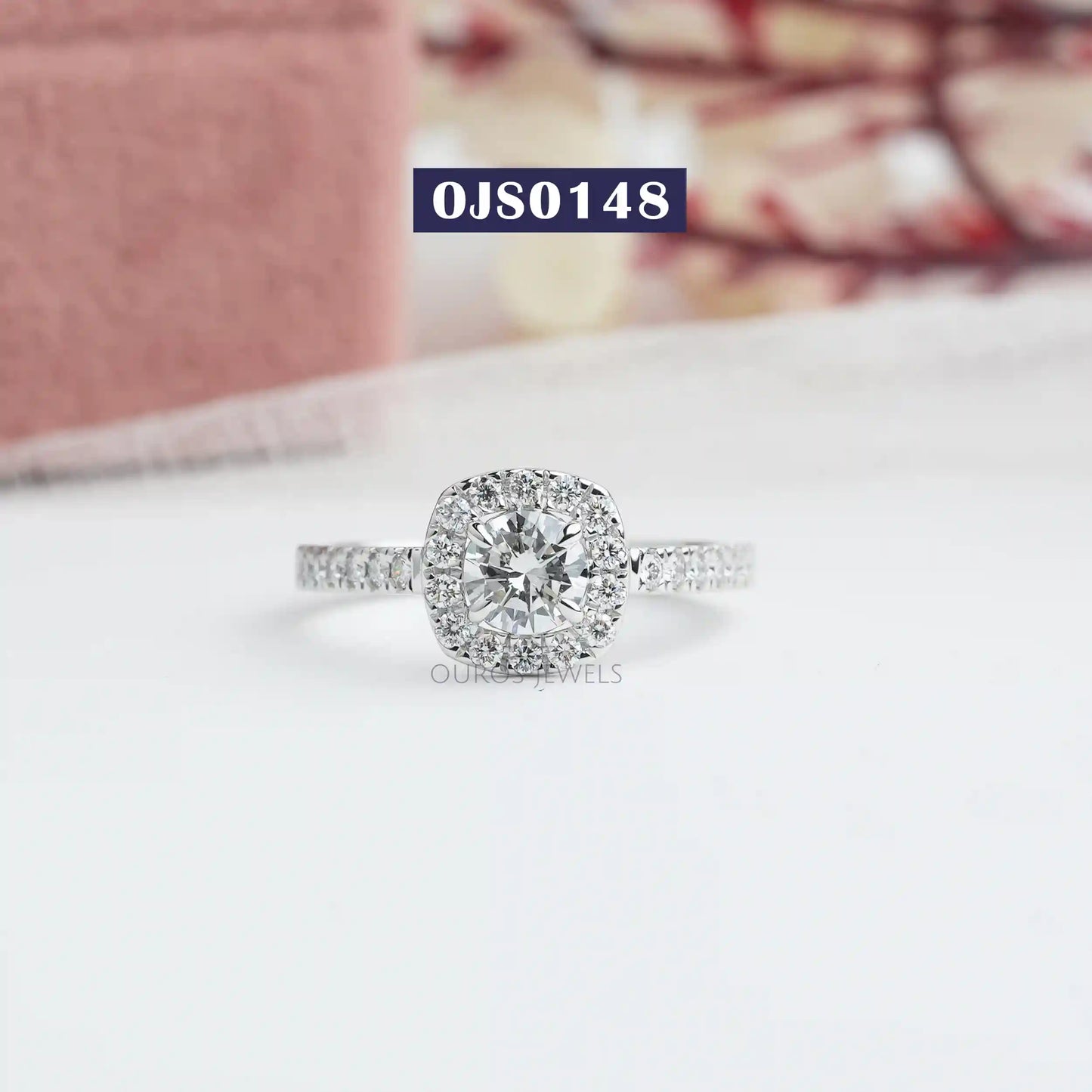 Round Diamond Halo Engagement Ring