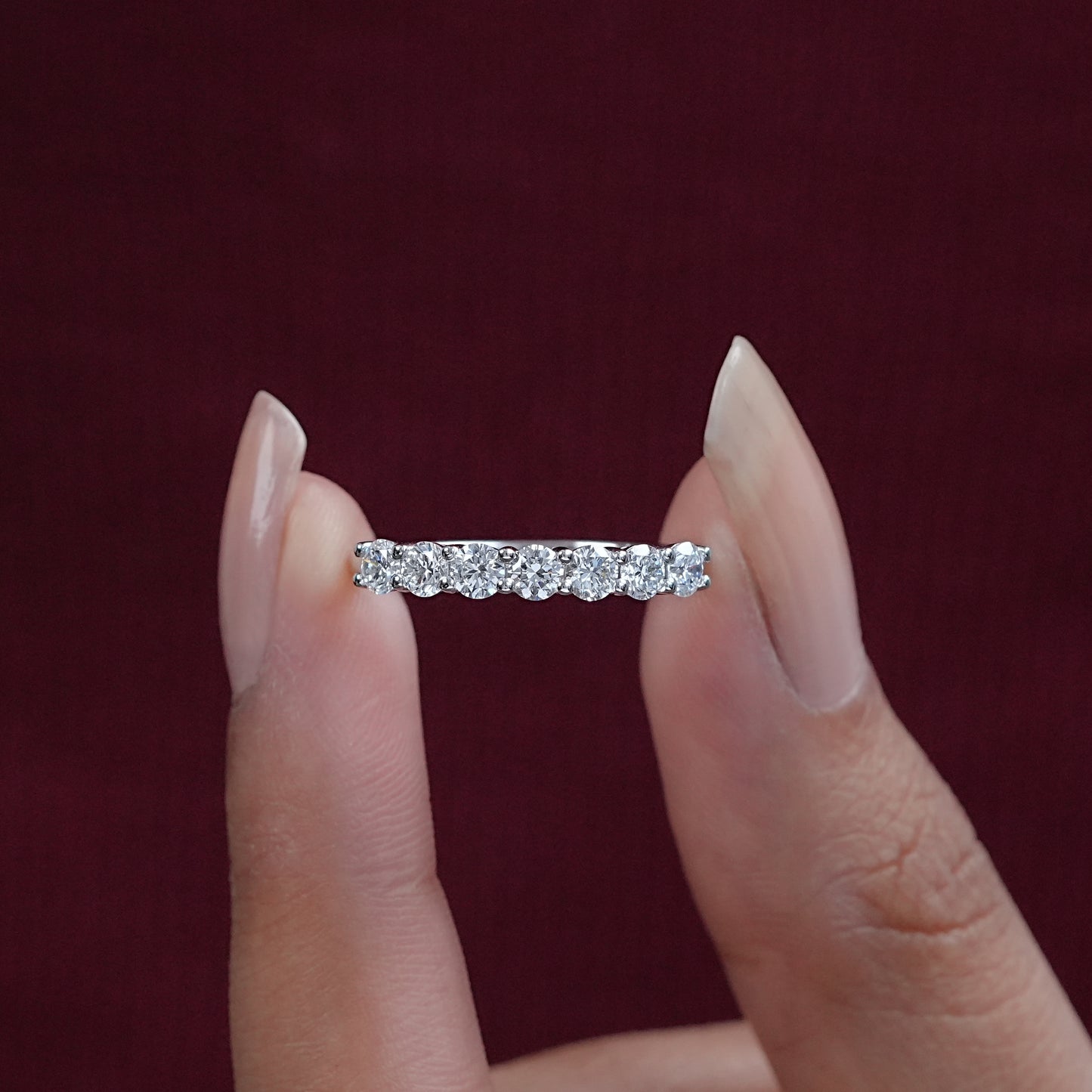 Round Cut Diamond Band