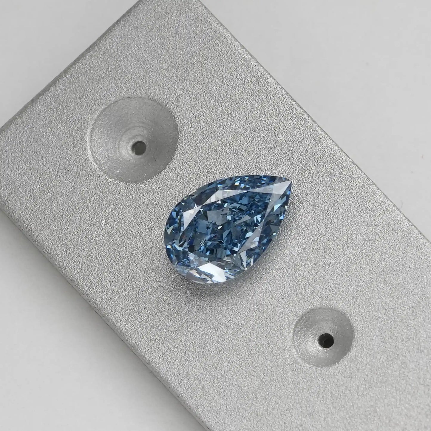 1.00 Carat  Blue Pear Cut Lab Grown Diamond
