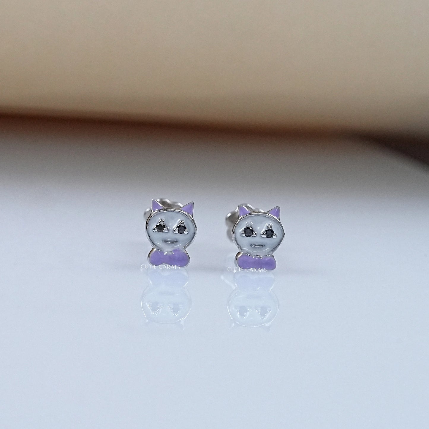 Cat Shape Enamel Stud For Kids