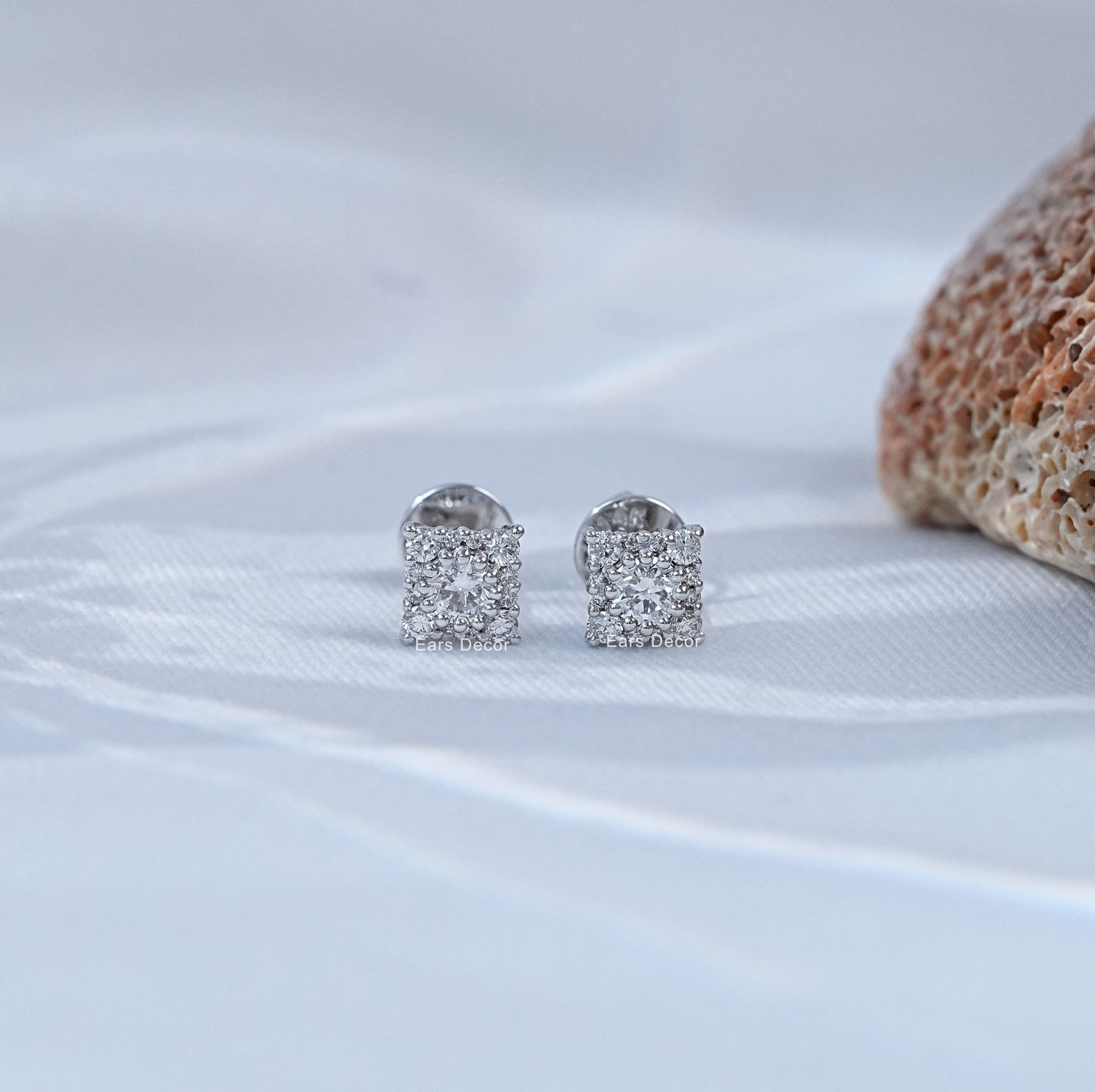 Round Diamond Minimalist Stud Earrings
