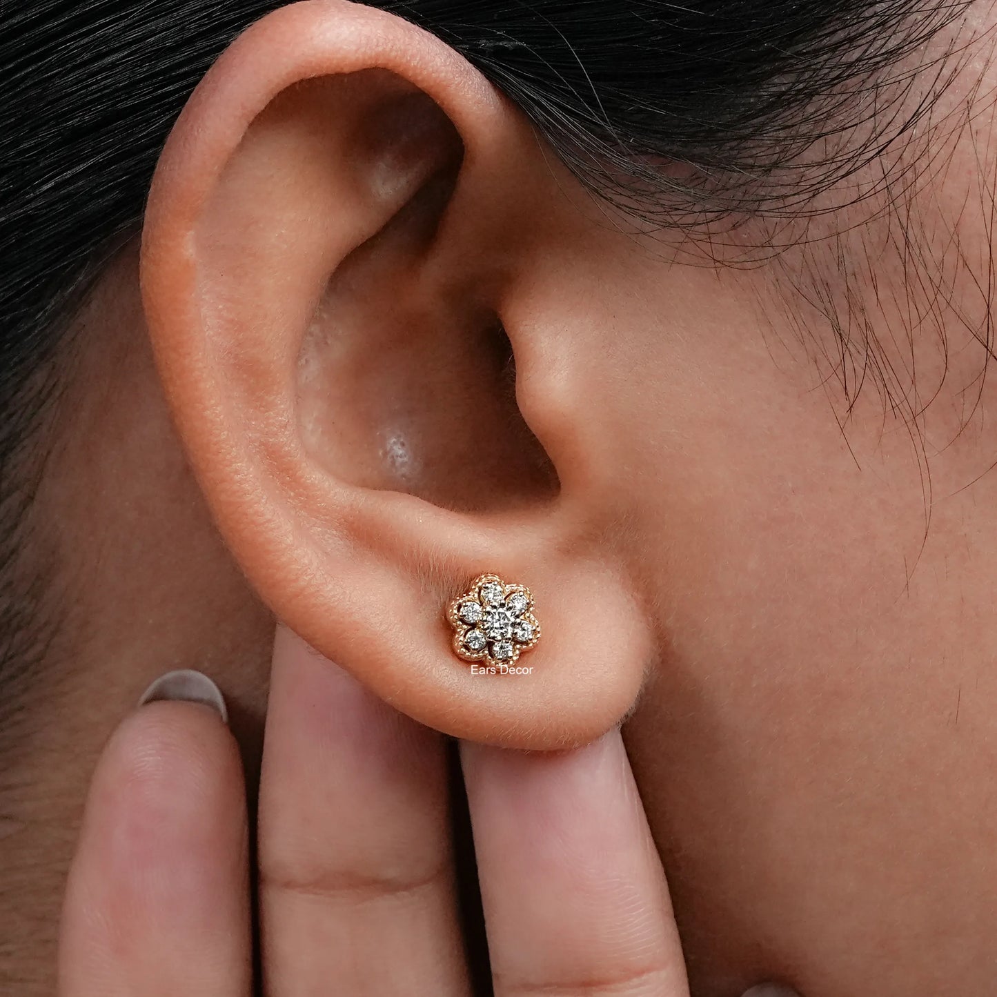 Round Shape Dainty Floral Stud Earrings