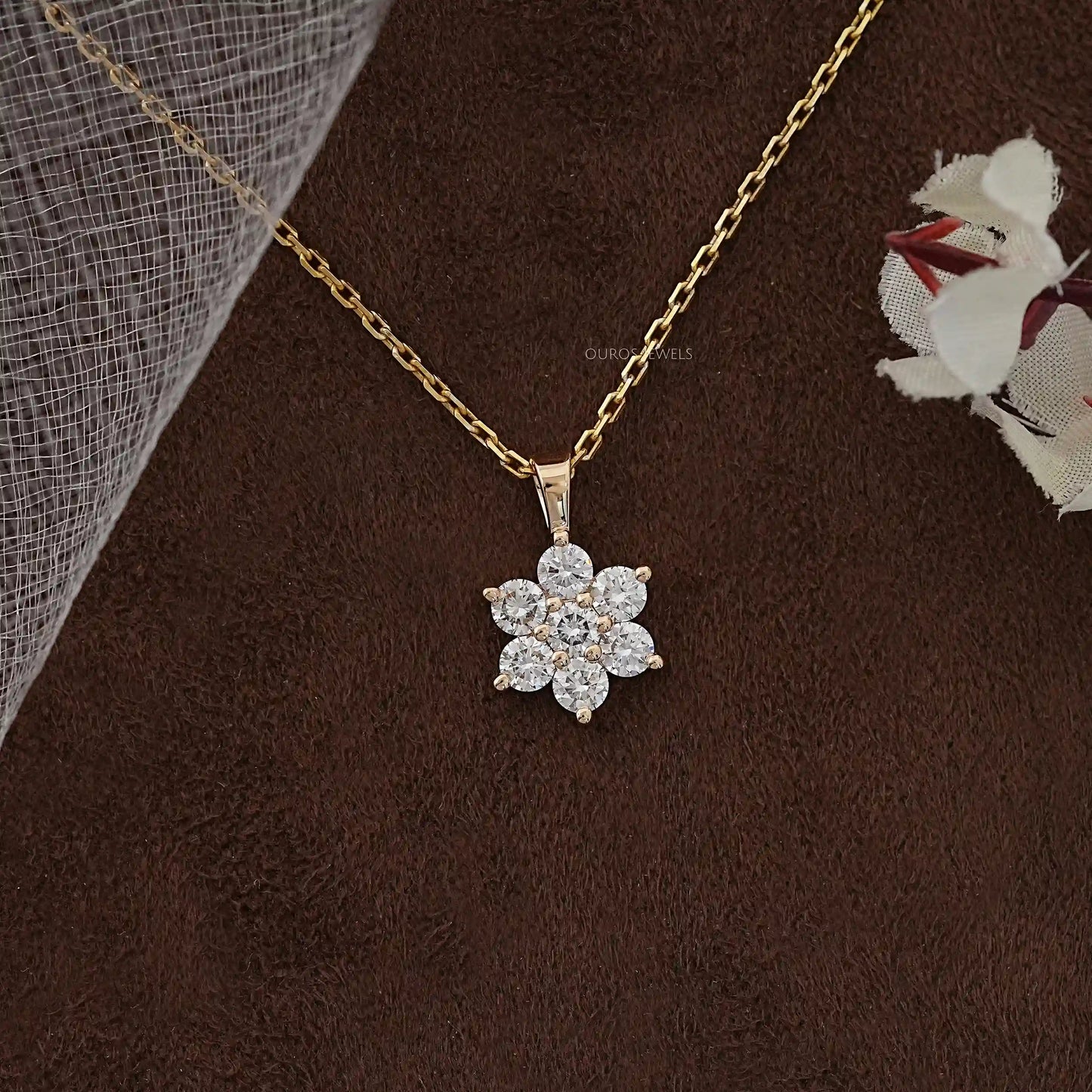 Yellow Gold Round Cut Women Pendant
