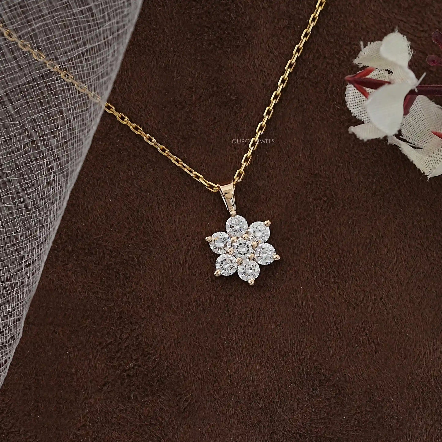 Yellow Gold Round Cut Women Pendant