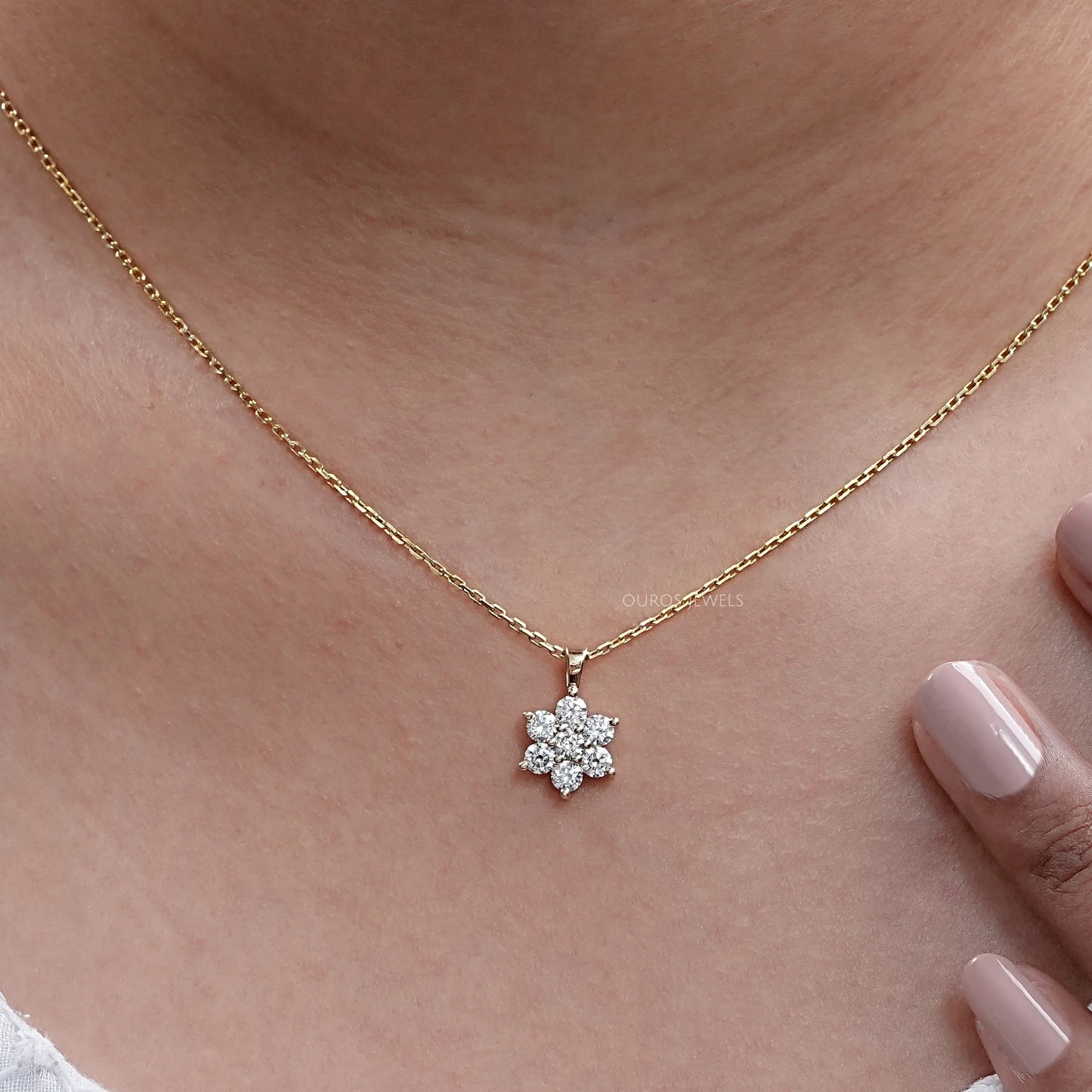 Yellow Gold Round Cut Women Pendant