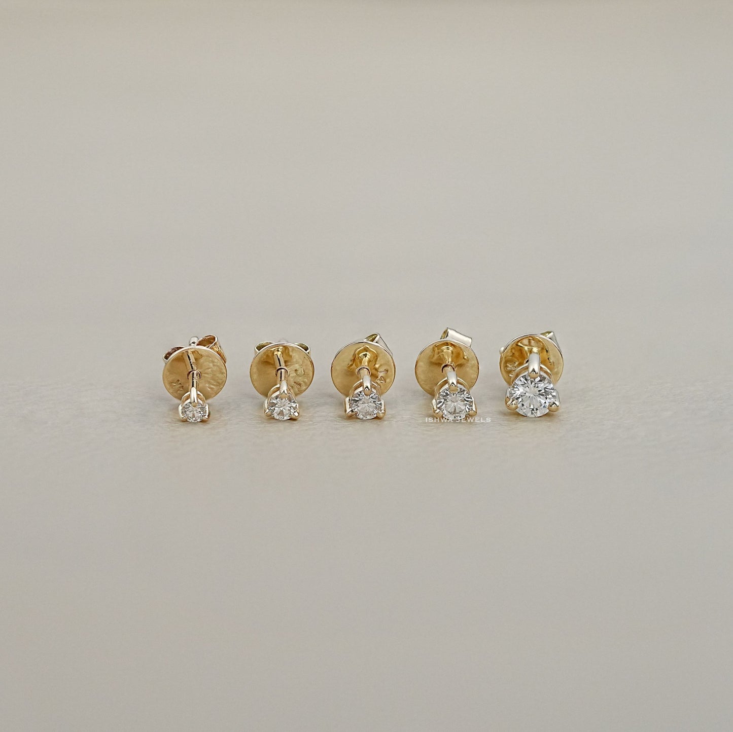 Round Lab Diamond Stud Earring