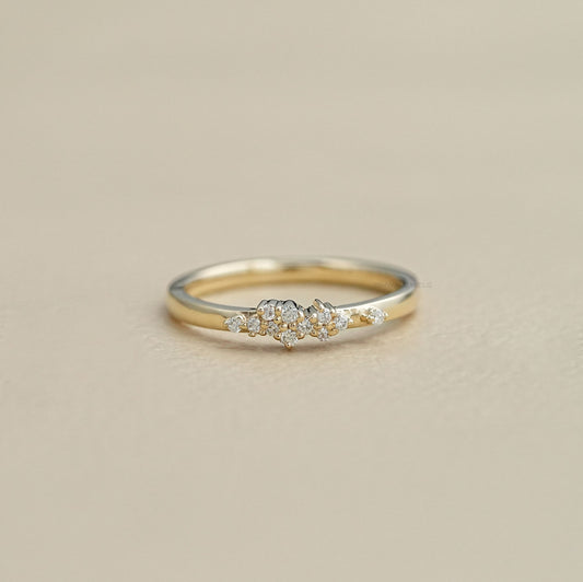 Round Diamond Cluster Wedding Ring