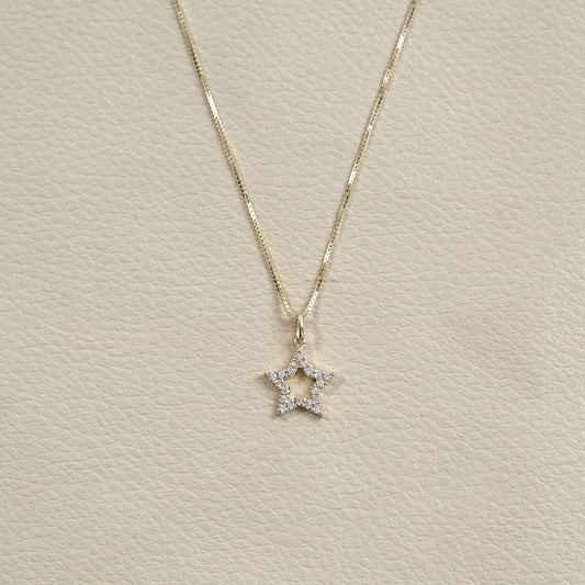 Round Diamond Star Necklace