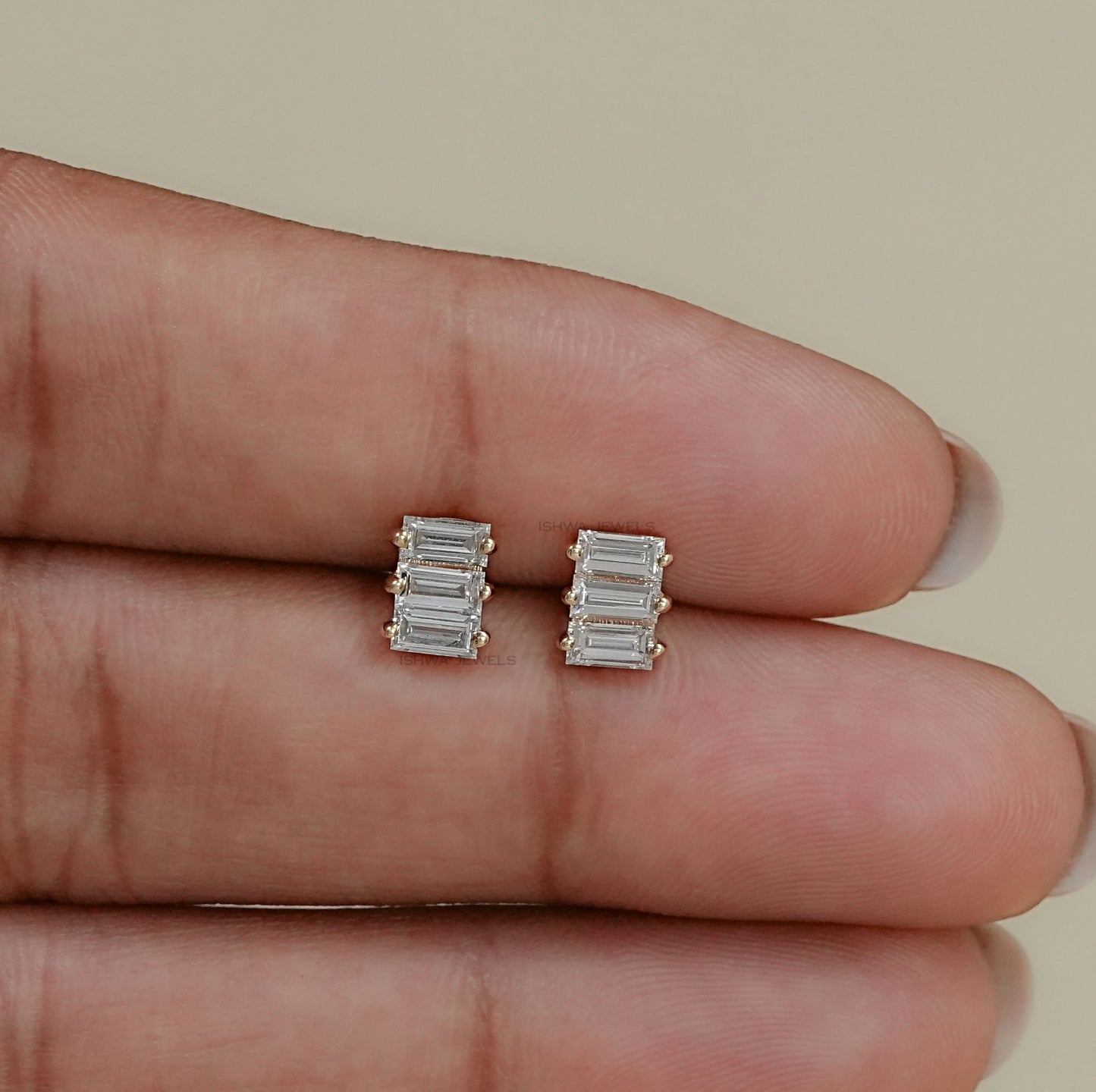 Baguette Diamond Stud Earring