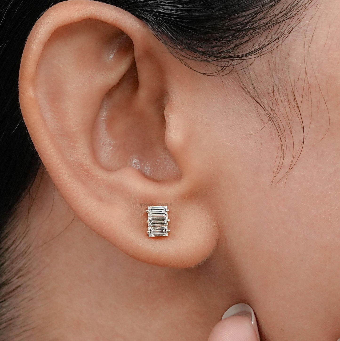 Baguette Diamond Stud Earring