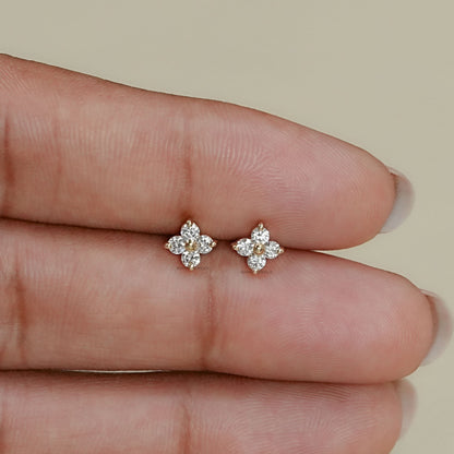 Round Diamond Flower Stud Earring