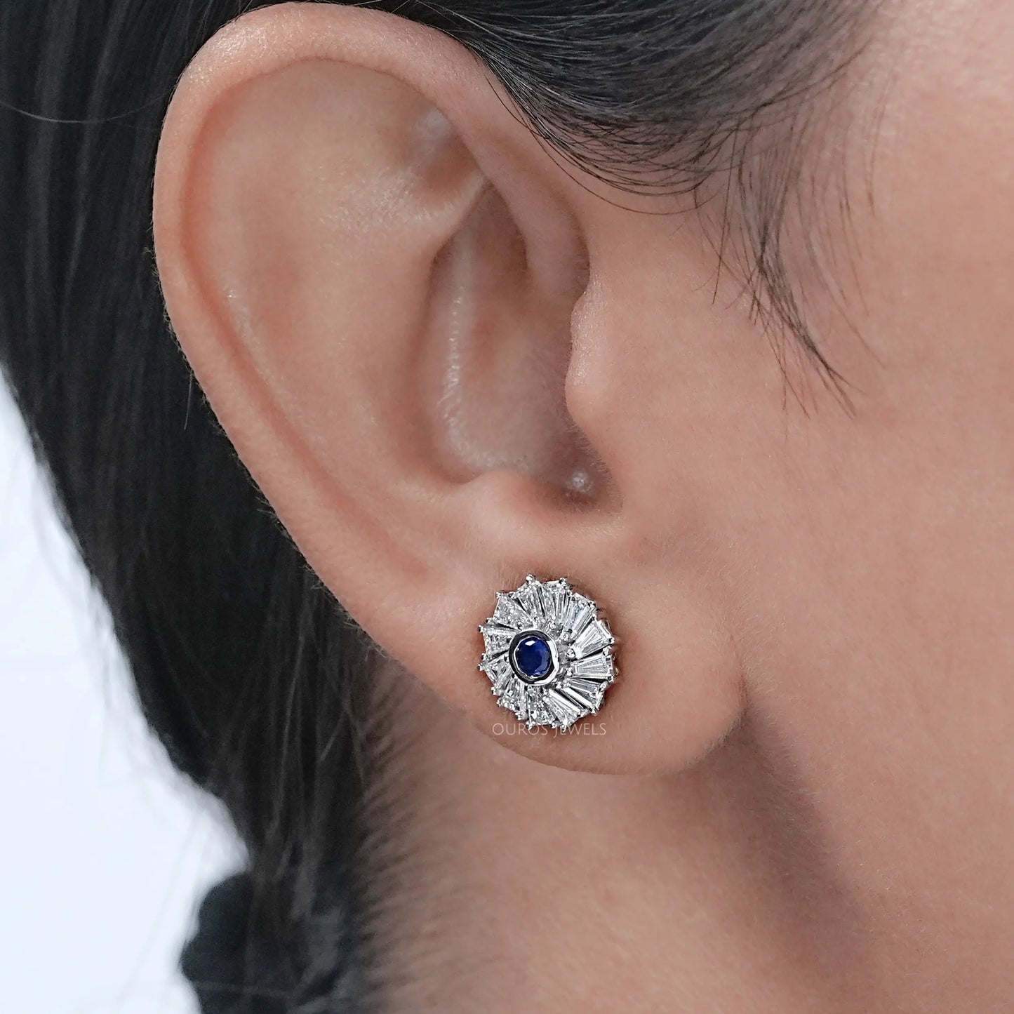 Round Diamond Gemstone Stud