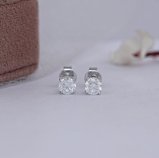 Round Cut Lab Grown Diamond Earring