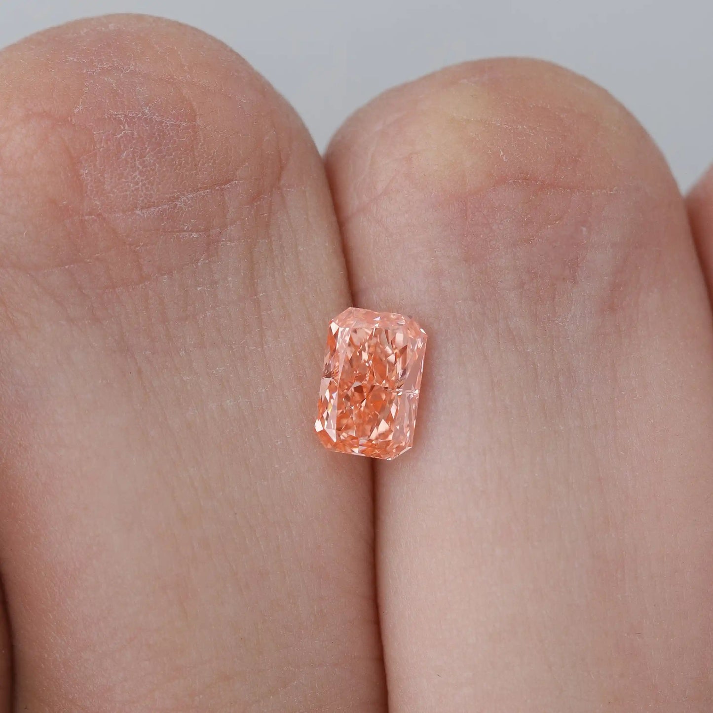 1.05 Carat Fancy Vivid Pink Cut Lab Grown Diamond